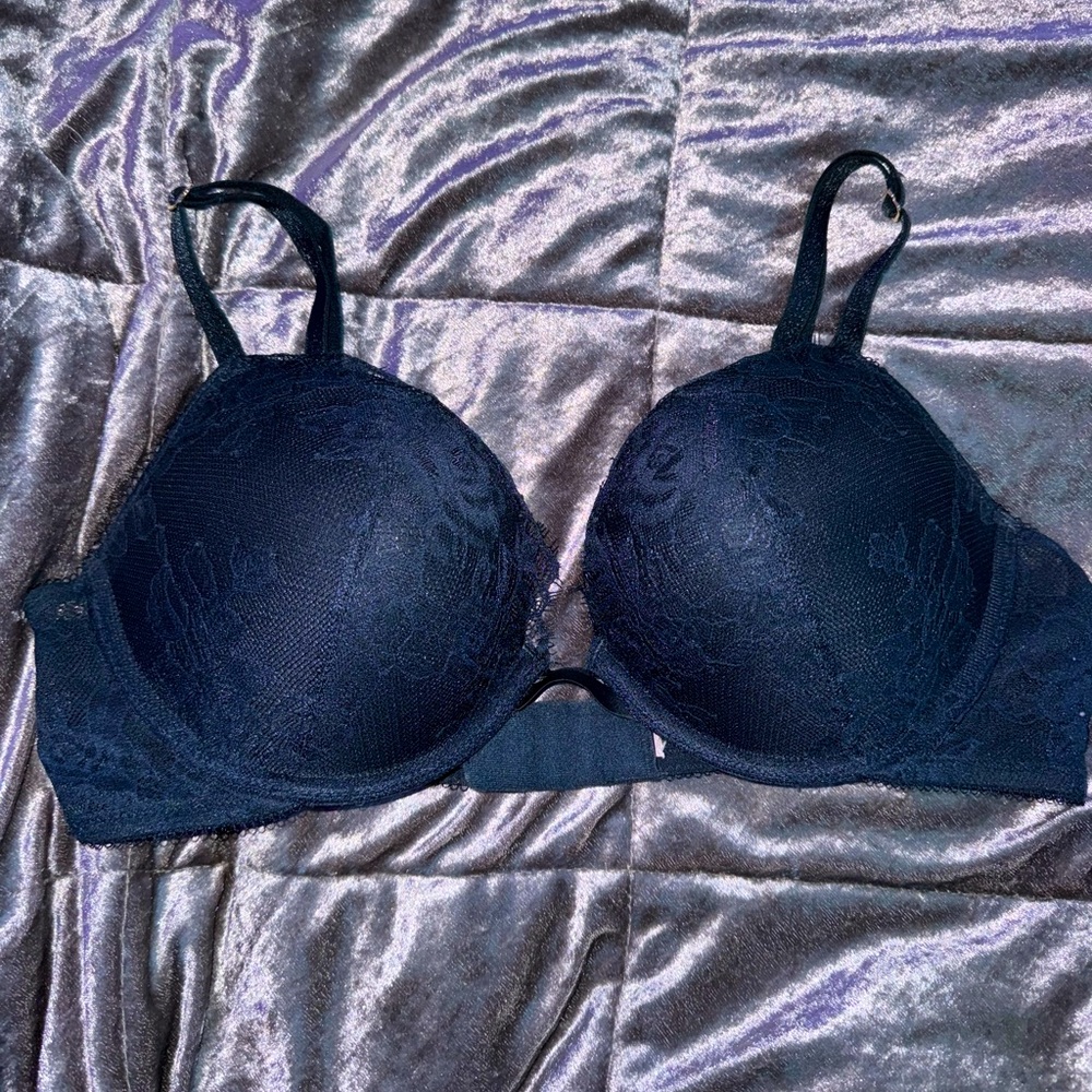 Victoria's Secret Lace Blue Push-Up Bra, size 34C
